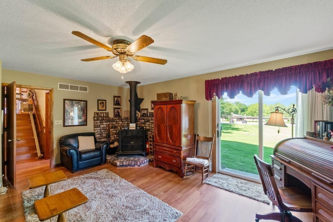 1202 Ellis Drive