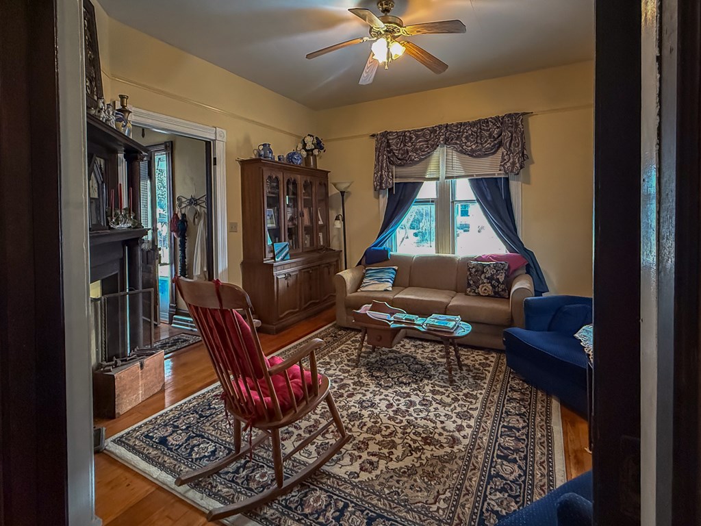 539 Monroe Ave 262