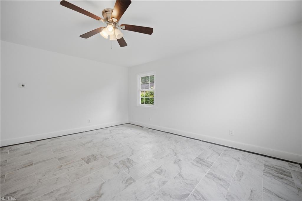 218 Bradford Avenue