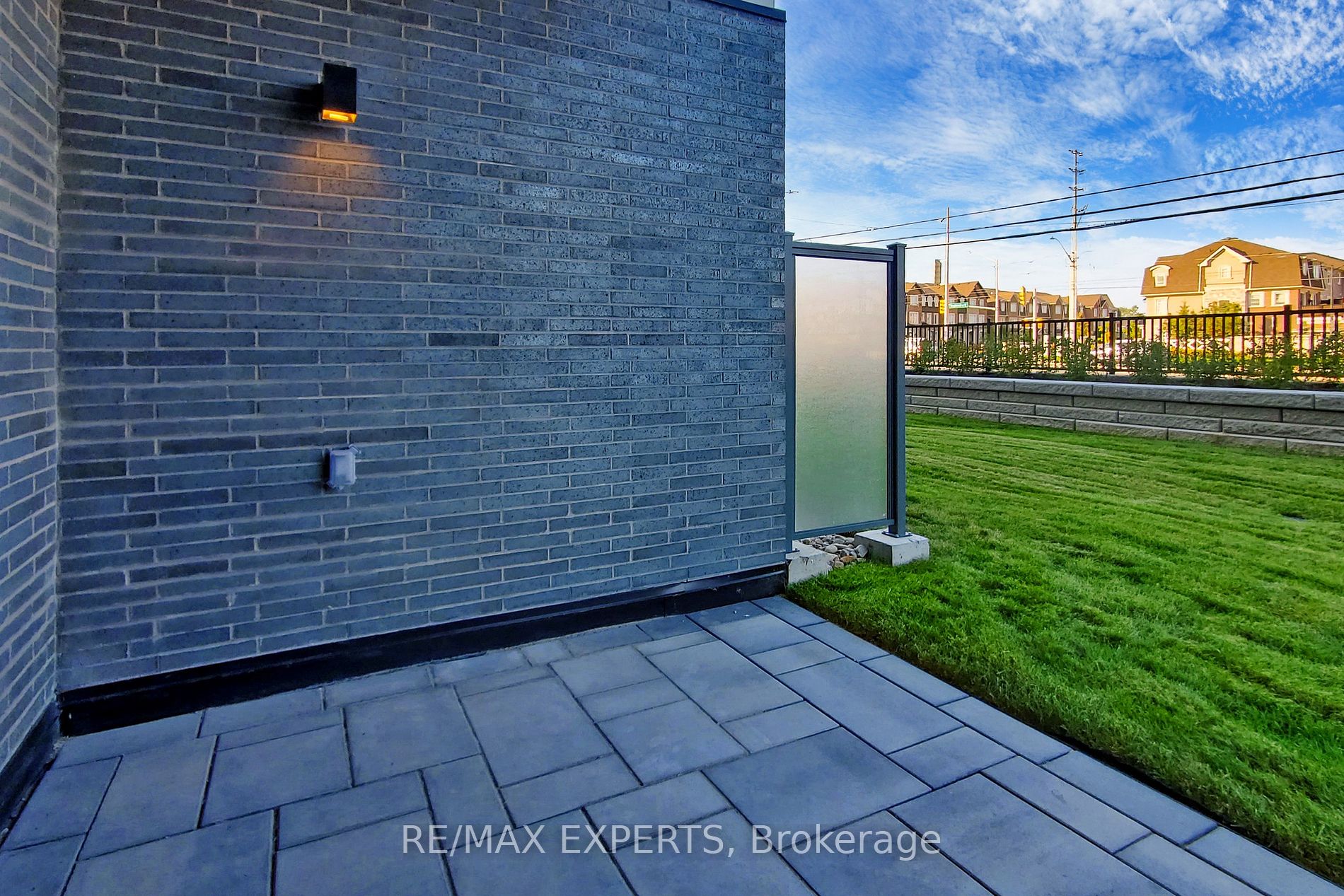 1440 Clarriage Crt 106