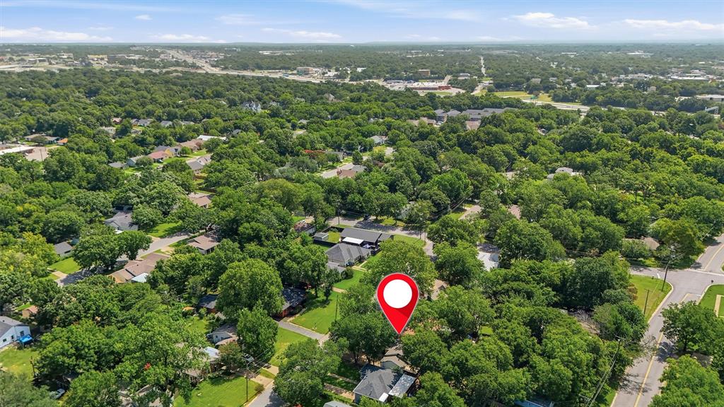 1020 W Brockett Street