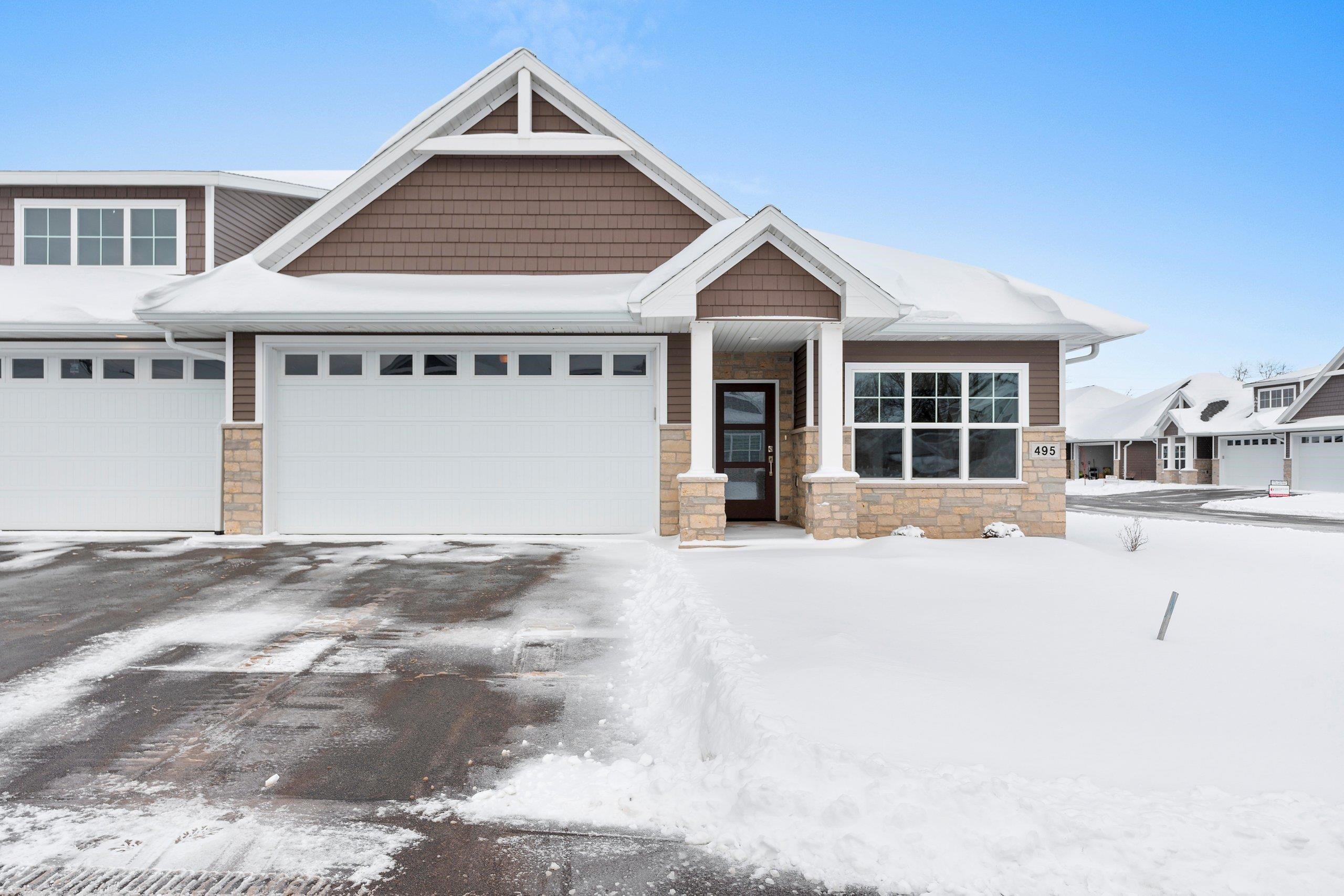 495 Papermill Circle
