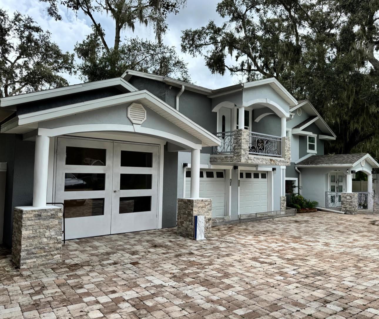 Beautiful Home in Lake Wales, Florida Welcome to this charming property located at 815 Oak St, Lake Wales, FL 33859. Featuring 4 spacious bedrooms, 2.5 bathrooms, and a beautiful private pool, this home offers plenty of space for family living and entertaining. ? Highlights: • Private pool • 4 bedrooms / 2.5 bathrooms • Large lot with endless possibilities • No HOA or CDD fees • Space for boat, RV, or future expansion Nestled in a peaceful neighborhood close to shops, dining, and major highways — this home combines comfort, privacy, and great value!
