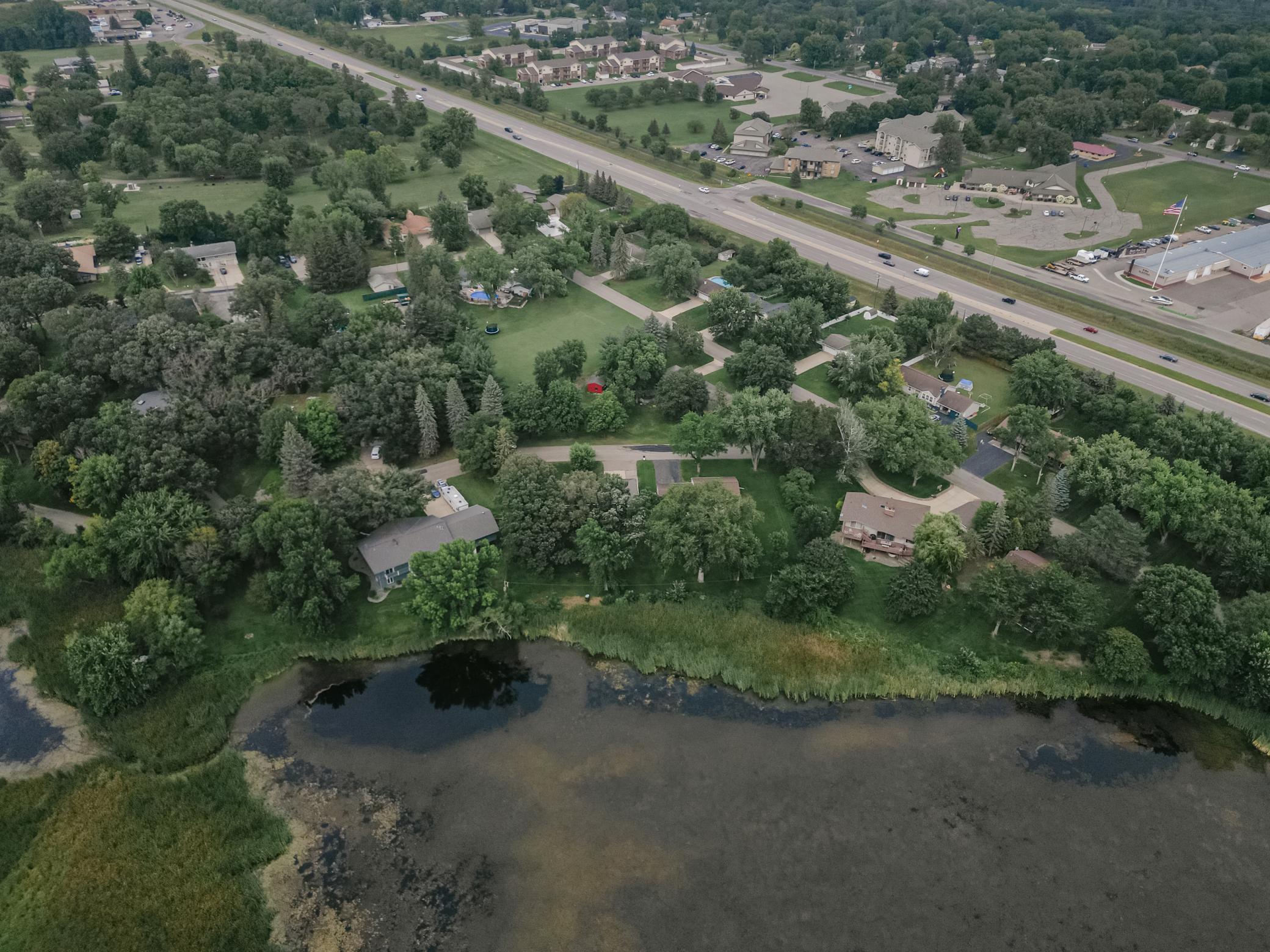2655 Woodside Lane