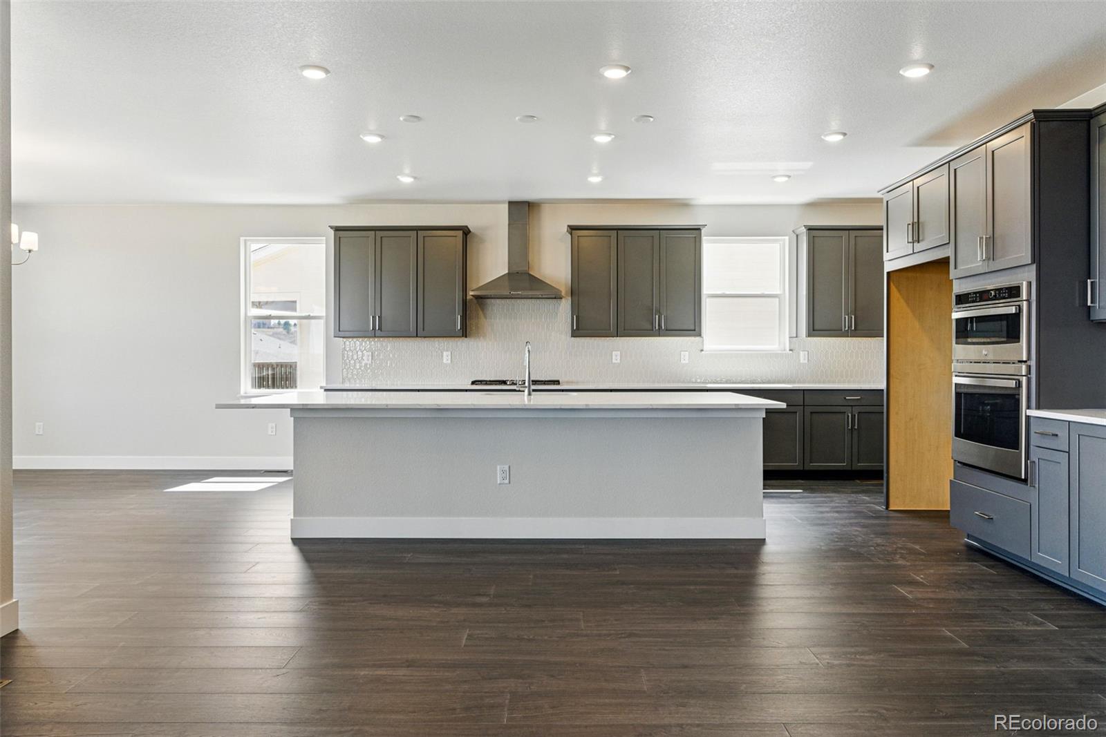 5698 Farrier Point