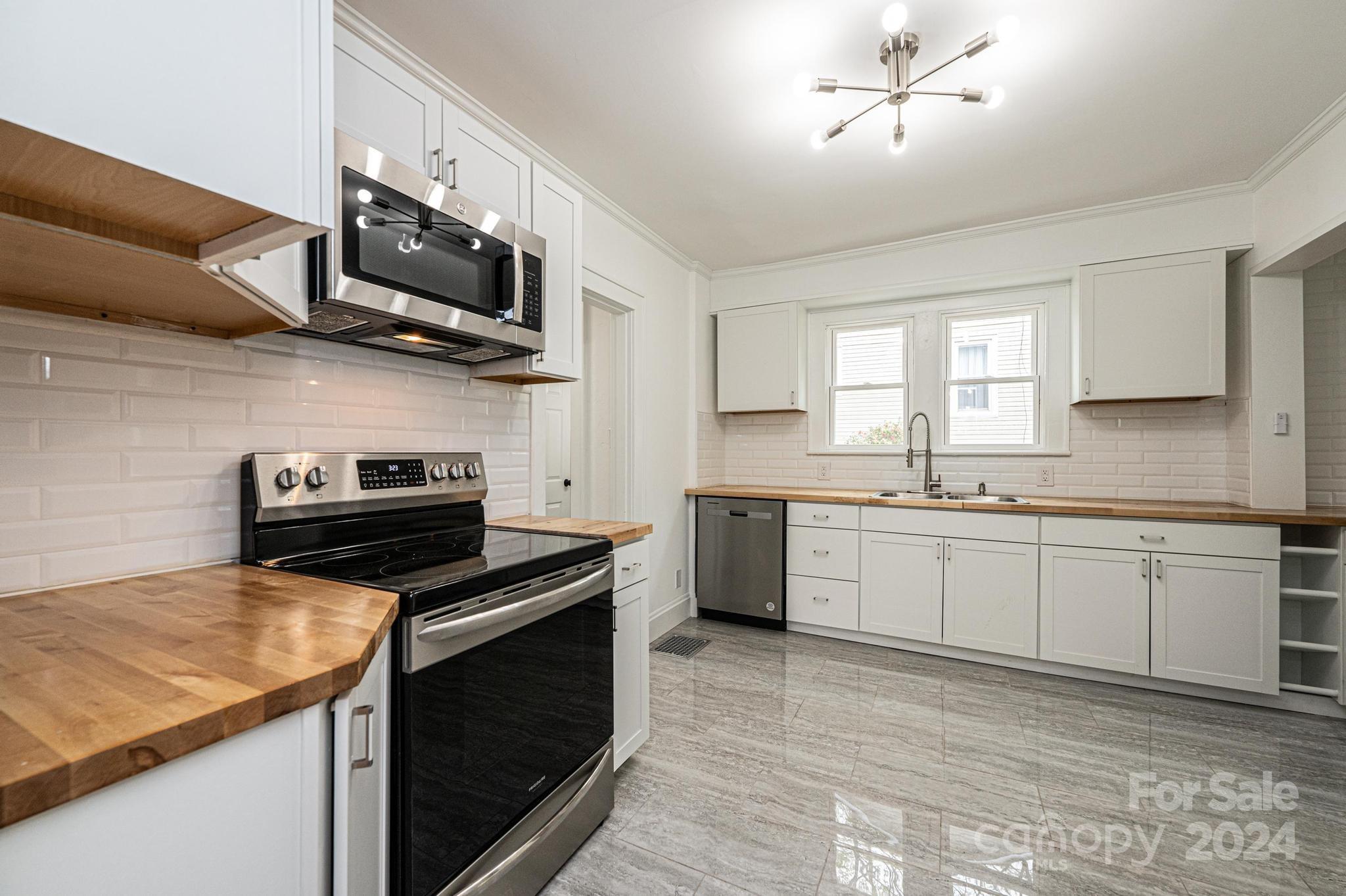 332 2nd Street Place SE