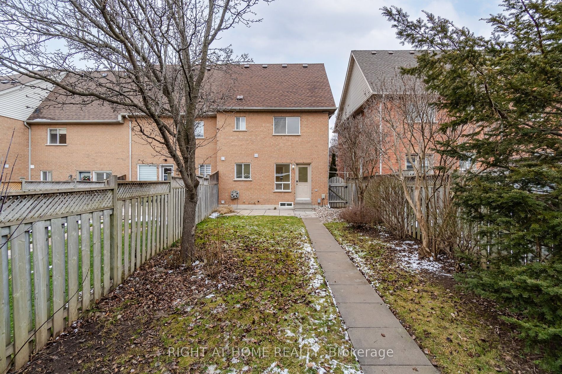348 Delaney Dr