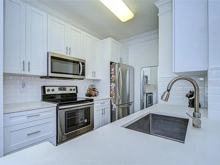 4323 Bayside Village Drive 327