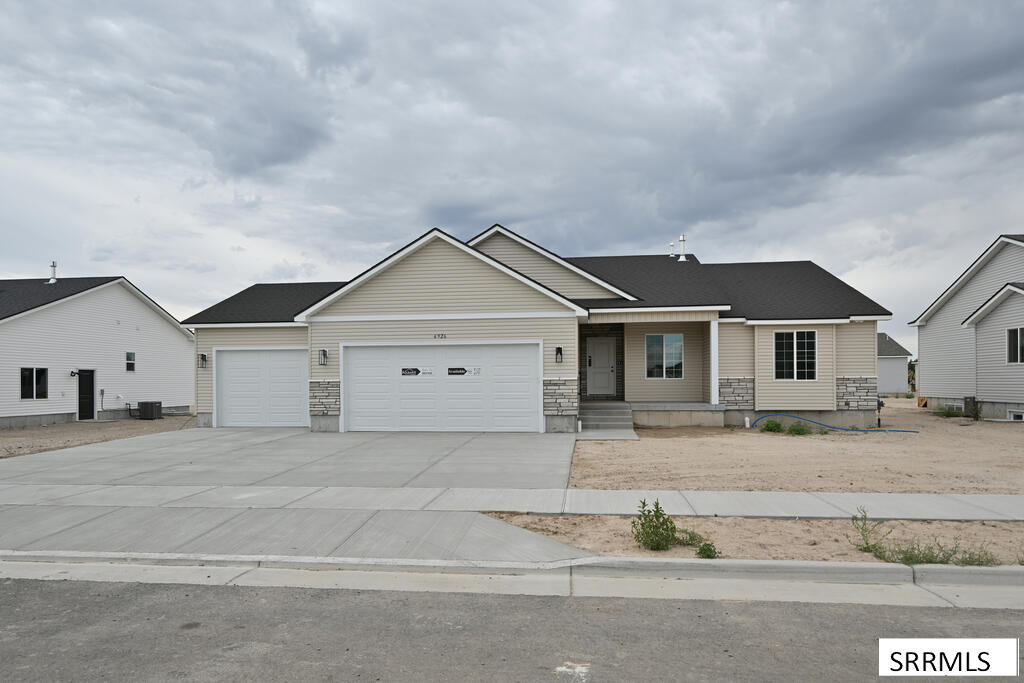 6926 Bronson Drive