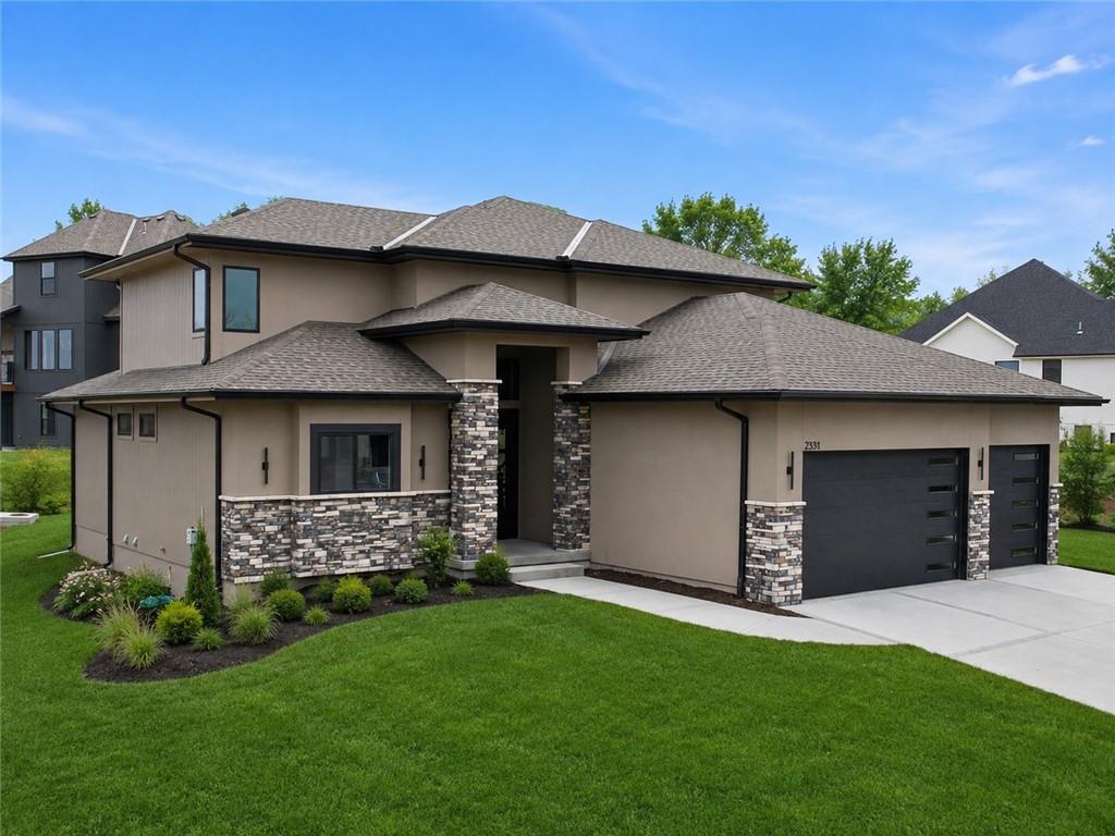 2531 NE Woodland Oak Circle