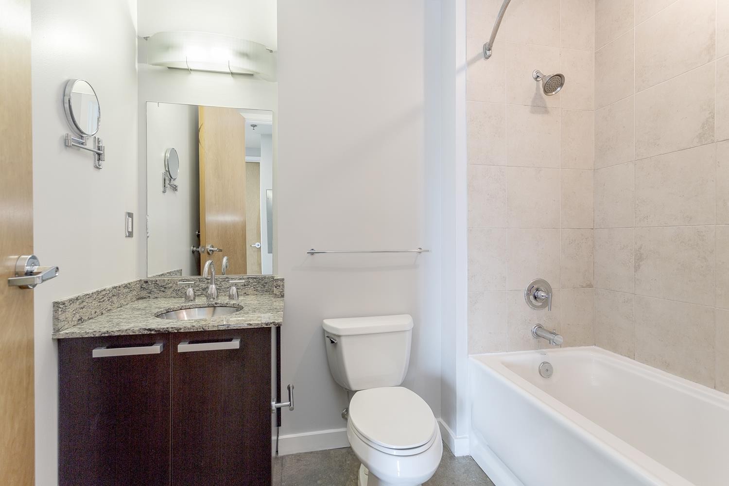 600 12th Ave S 1110