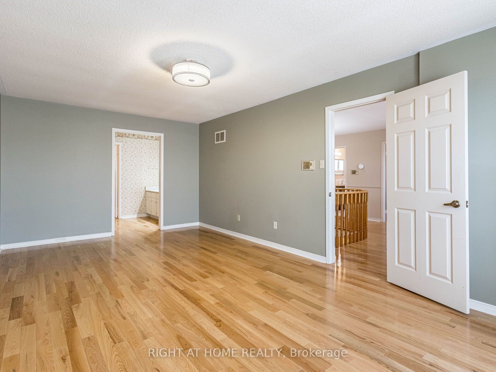 56 Turtlecreek Blvd