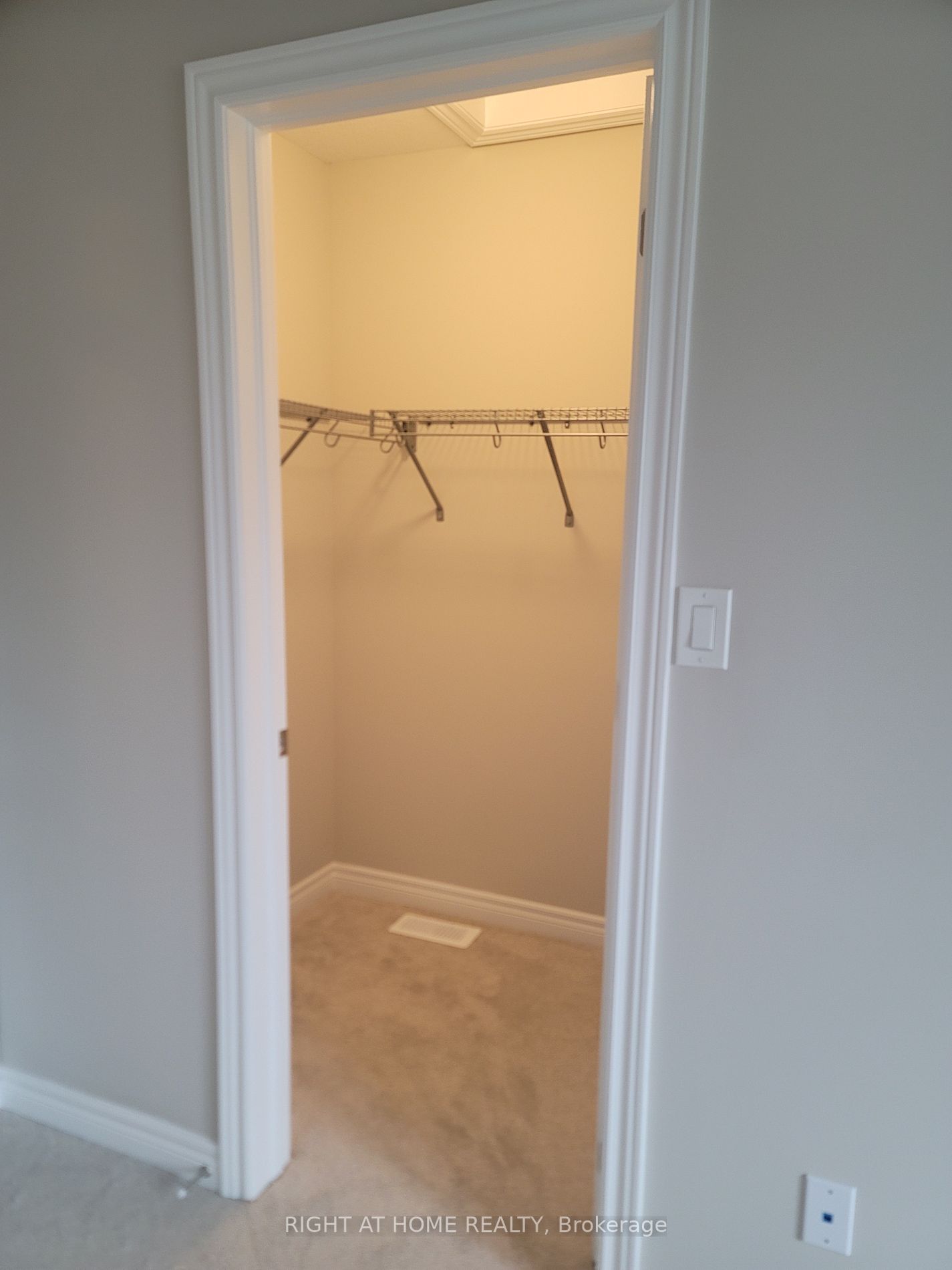 37 Mia Dr