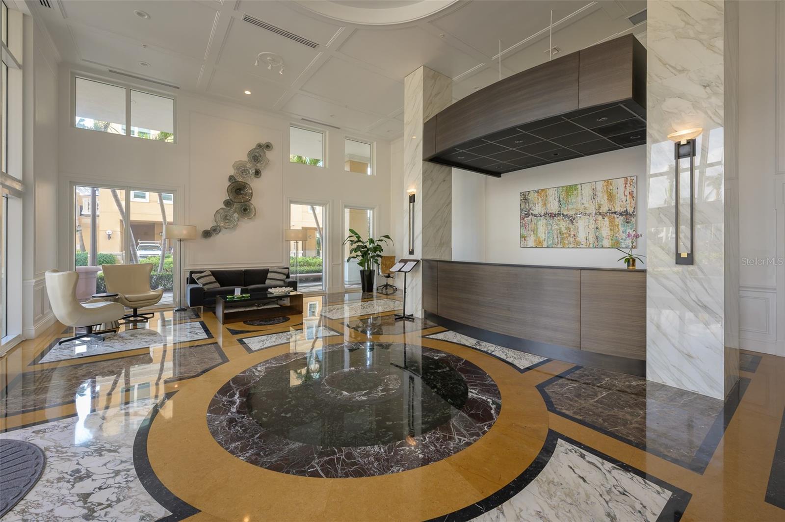 800 N Tamiami Trail 815