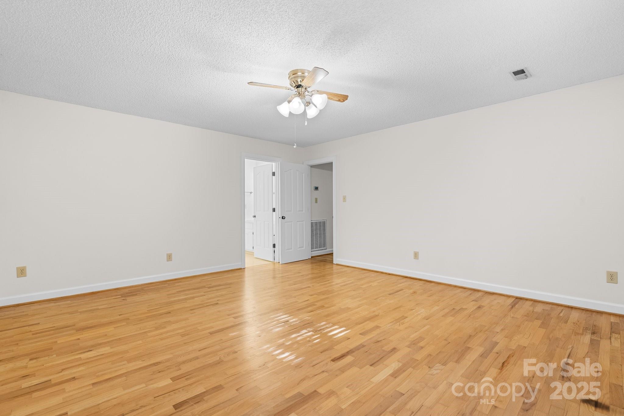 1026 Wellington Court
