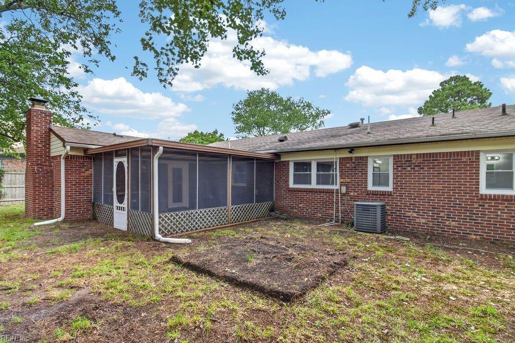 5309 Leesburg Drive