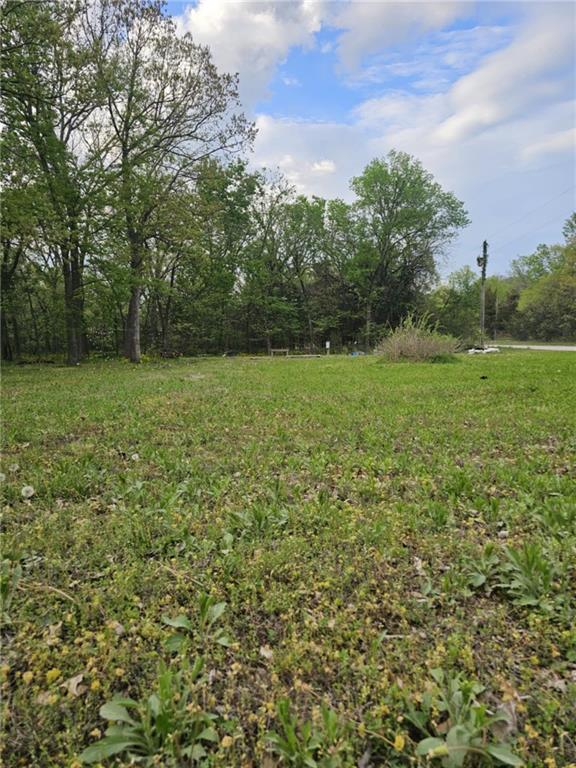 305 & 309 E Sugar Lake Drive