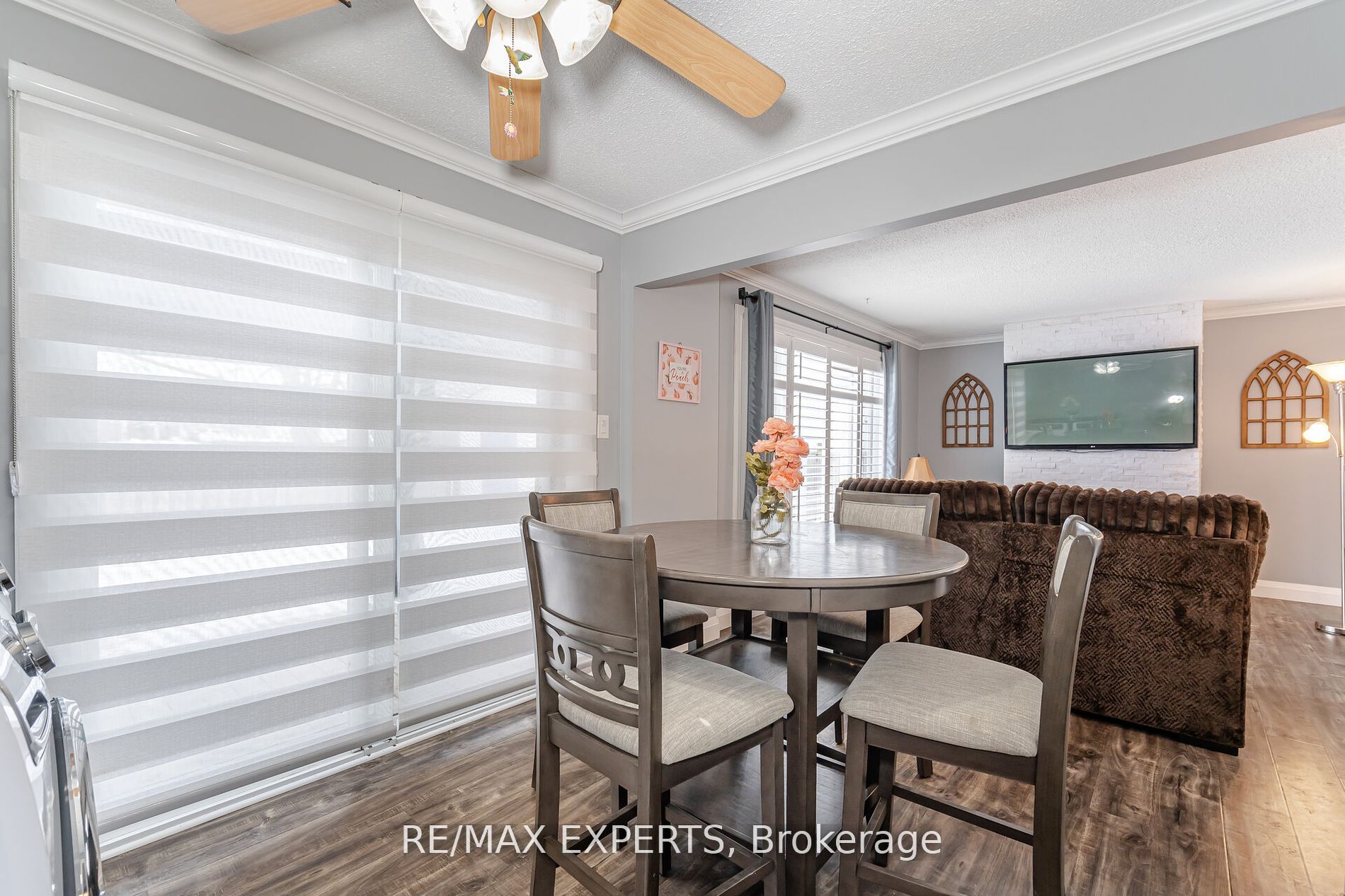 9 Grand River Crt