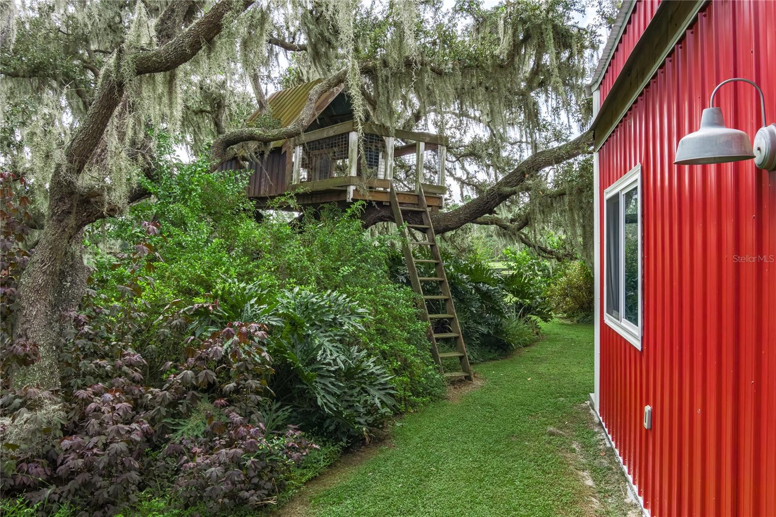 1126 & 1144 County Road 665