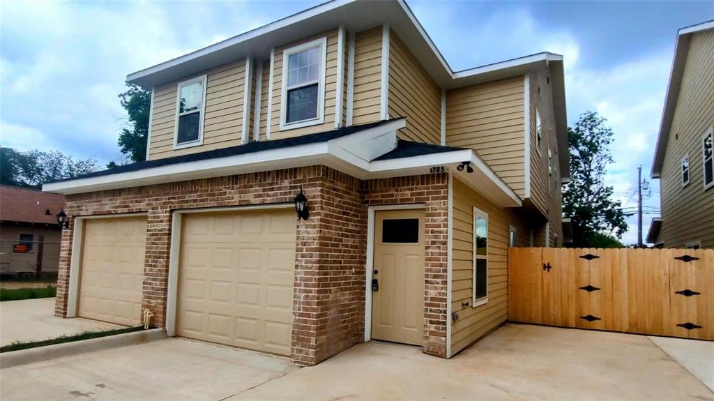 Showings start July 16. Available for move in Aug 1st. Welcome to this charming 3-bedroom, 2.1-bathroom townhome with a 1-car garage. Conveniently located near downtown FTW with easy access to 287. Step inside and experience the warmth of the open floor plan, creating a seamless flow throughout the living spaces. The heart of the home is the well-appointed kitchen, complete with modern appliances and ample counter space, making it perfect for both everyday living and entertaining. The adjoining living and dining areas provide a versatile space that can be customized to suit your lifestyle. Upstairs, you'll find three cozy bedrooms, offering comfort & privacy. The primary suite features its own private bathroom, adding a touch of luxury to your daily routine. A highlight of this townhome is the covered patio, providing outdoor living space with privacy.  The property's thoughtful design and layout make it a perfect choice for those seeking a comfortable and functional home. Pets allowed