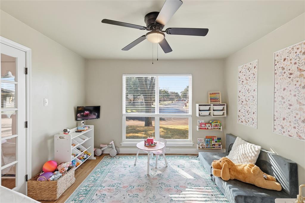 5008 Lake View Circle