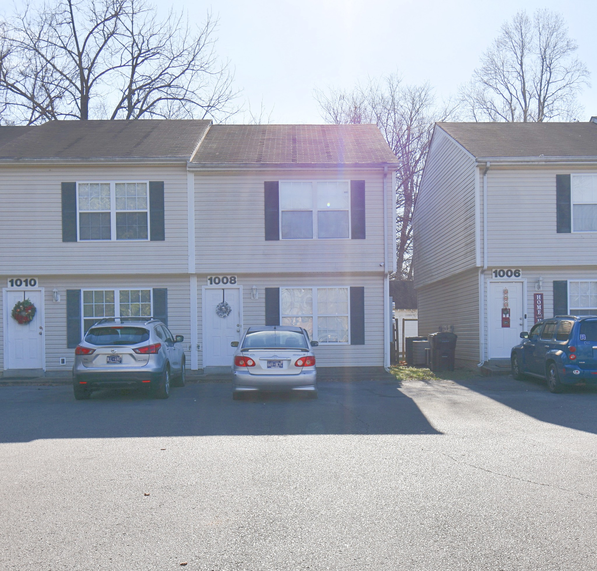 1008 Division St — sold