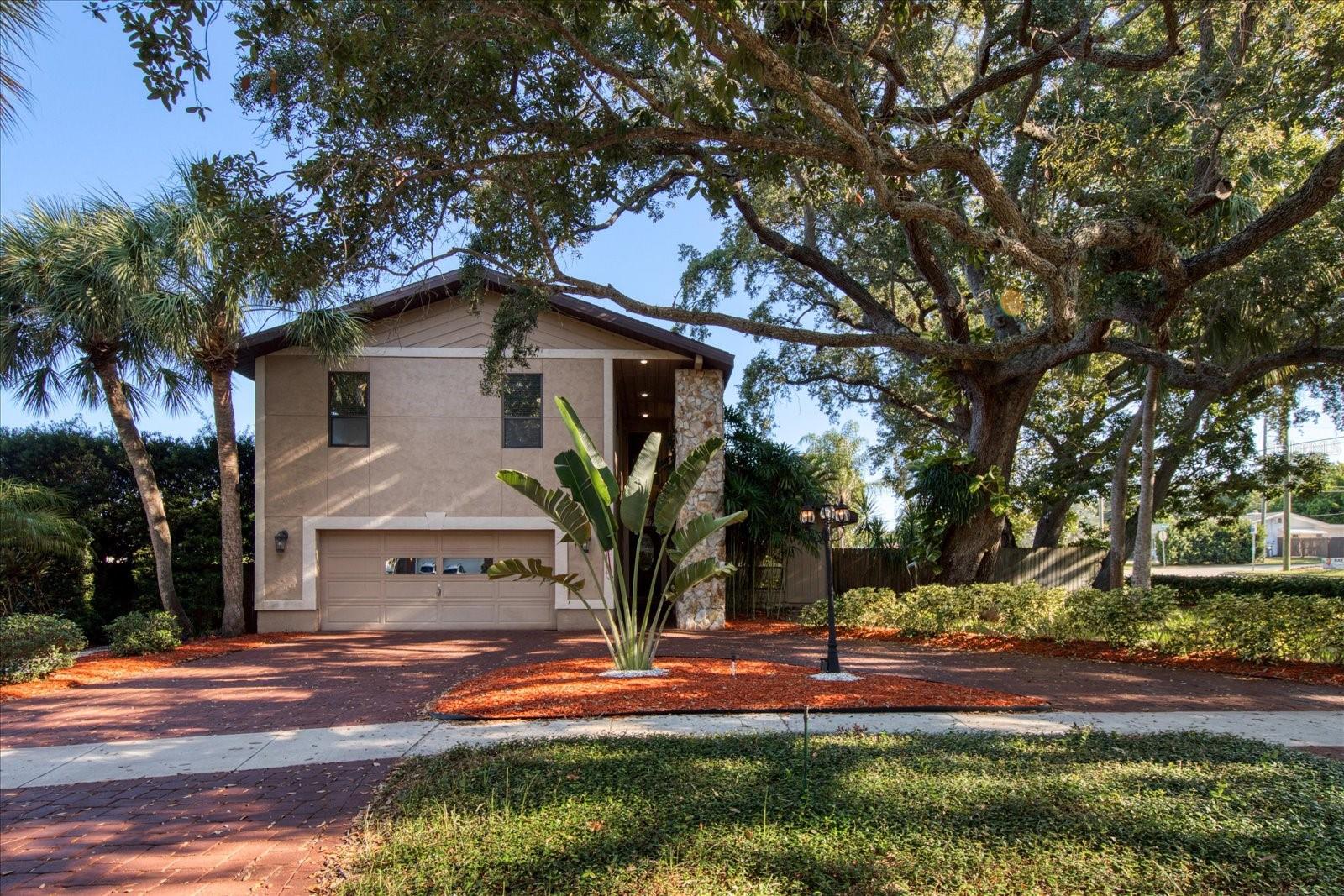 13703 Oak Forest Boulevard N