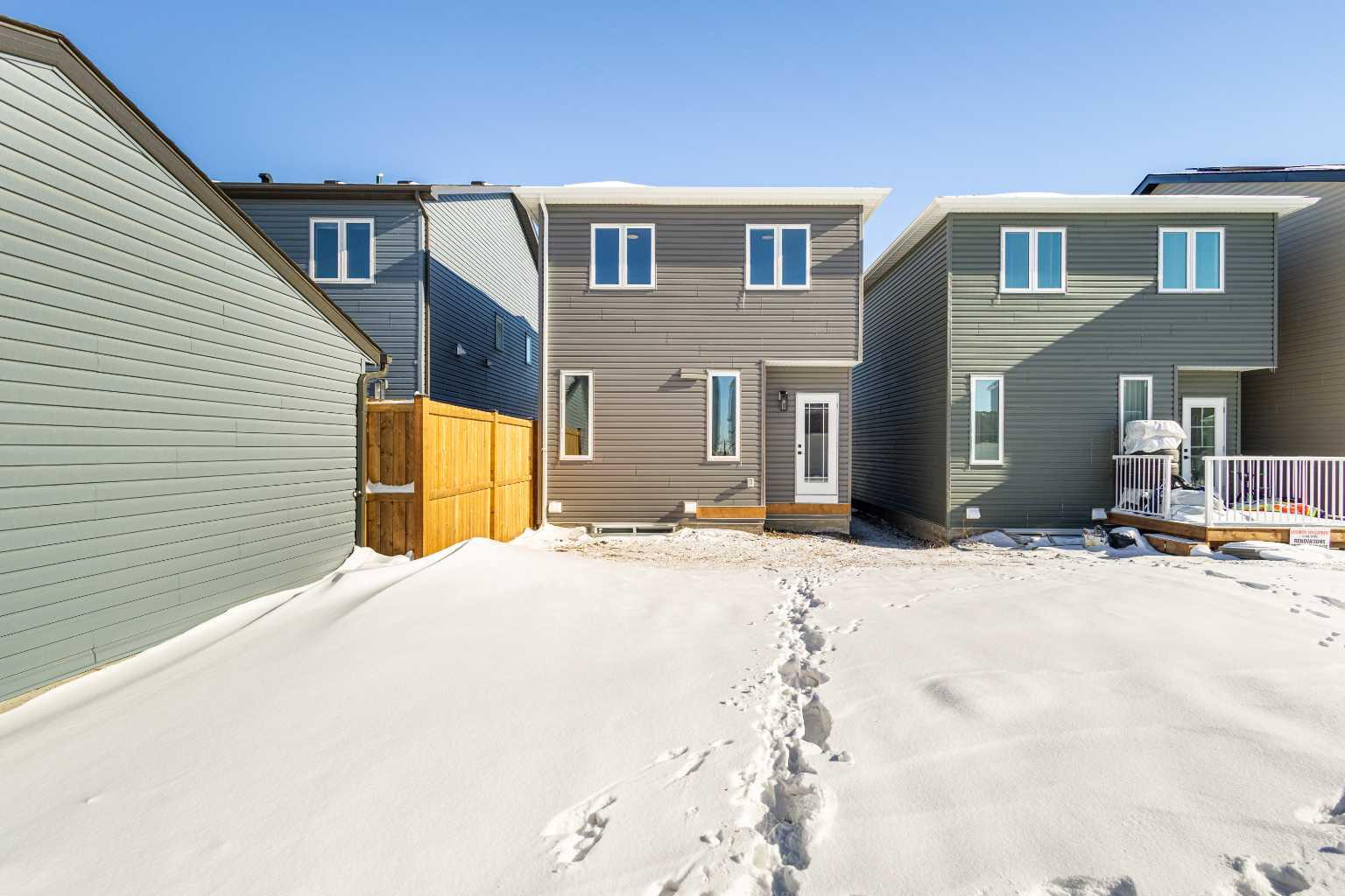 65 Amblefield Heights NW