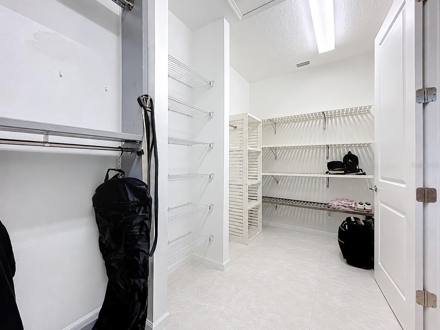 295 Northcote Court