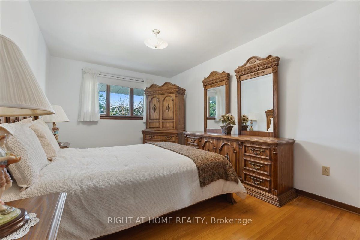 52 Wellbrook Blvd