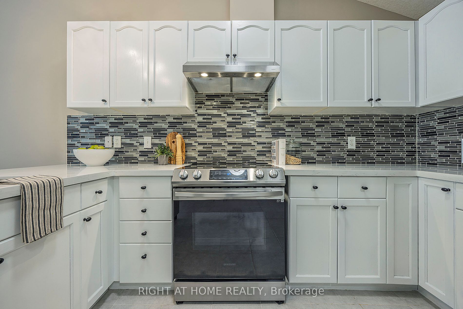 1853 Blackwater Rd 45