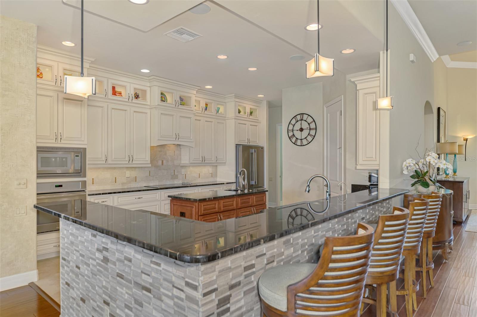 3111 Rivershore Lane
