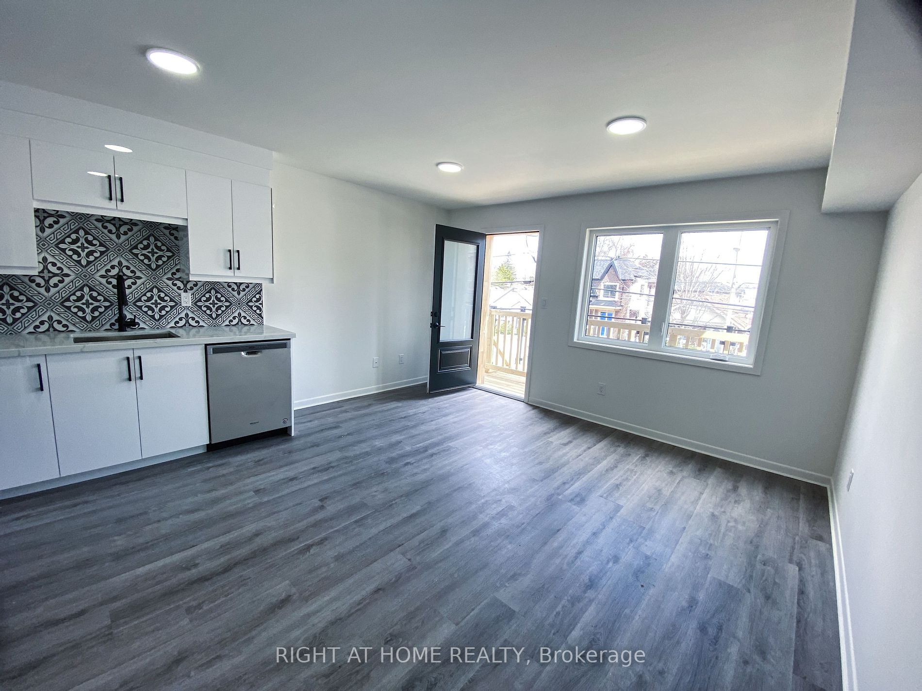 1258 Broadview Ave 2