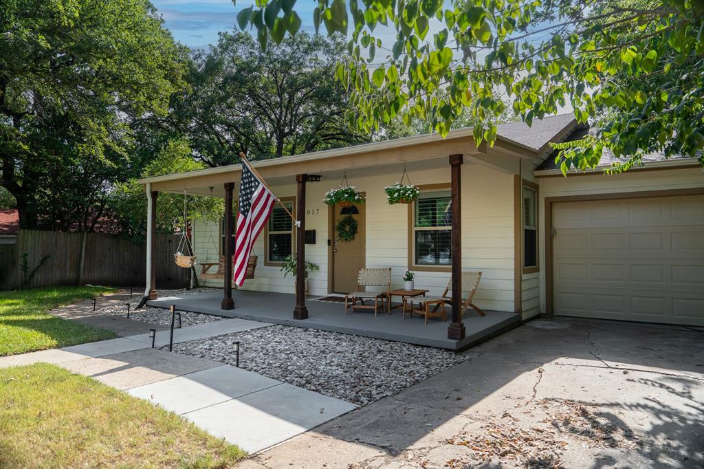 Beautifully Renovated Home with Flexible Living Space in Prime Fort Worth Location!
Welcome to this stunningly updated 2-bedroom, 1-bathroom home featuring 2 spacious living areas—one of which can easily be converted into a 3rd bedroom to suit your needs. Every detail has been thoughtfully refreshed, from the sleek flooring and fresh paint to the modern fixtures and finishes throughout. The bright, open kitchen offers stylish cabinetry, updated countertops, and stainless steel appliances, perfect for both everyday living and entertaining. The remodeled bathroom blends contemporary design with comfort. Outdoors, enjoy a private backyard with plenty of space for gardening, pets, or gatherings. Situated in a desirable Fort Worth neighborhood close to shopping, dining, and major highways, this move-in-ready home is a rare find offering both beauty and versatility.