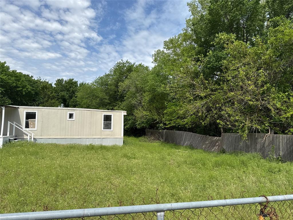 4805 N Post Road