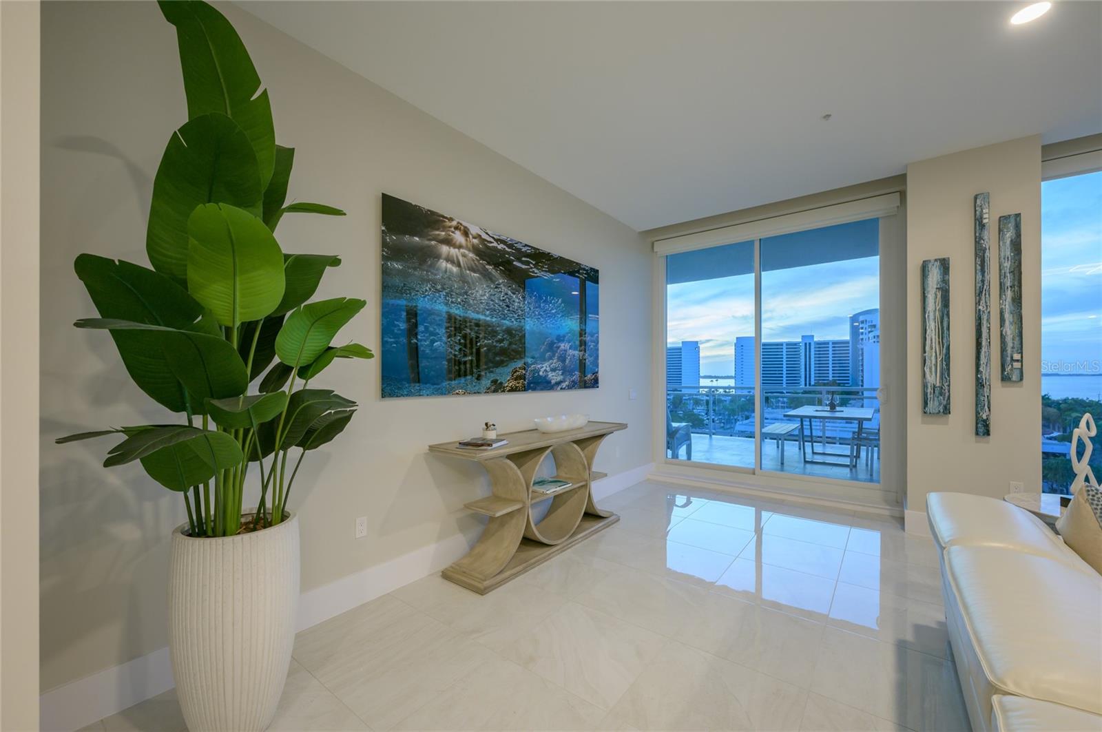 540 N Tamiami Trail 703