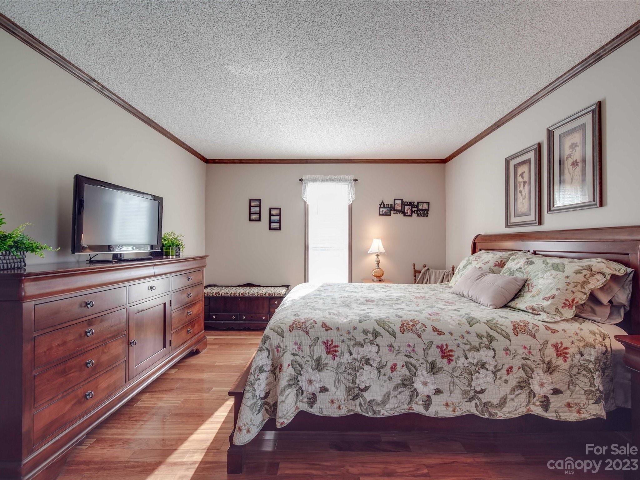 113 Hunters Creek Drive