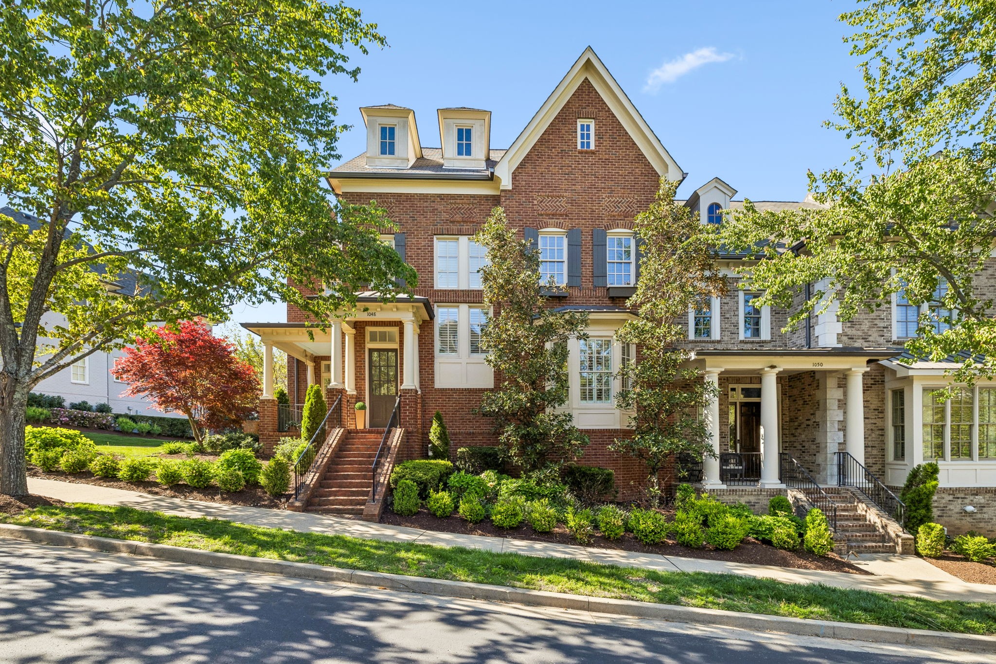 1048 Falling Leaf Cir — sold