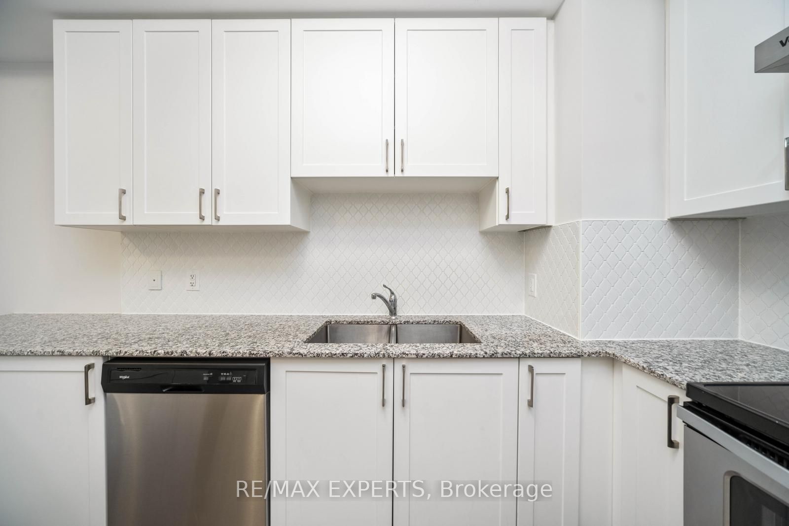 481 Rupert Ave 2117