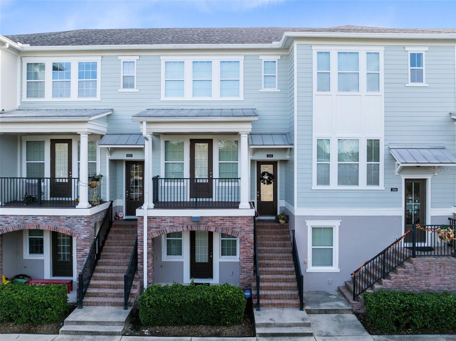 204 Queen Palm Court