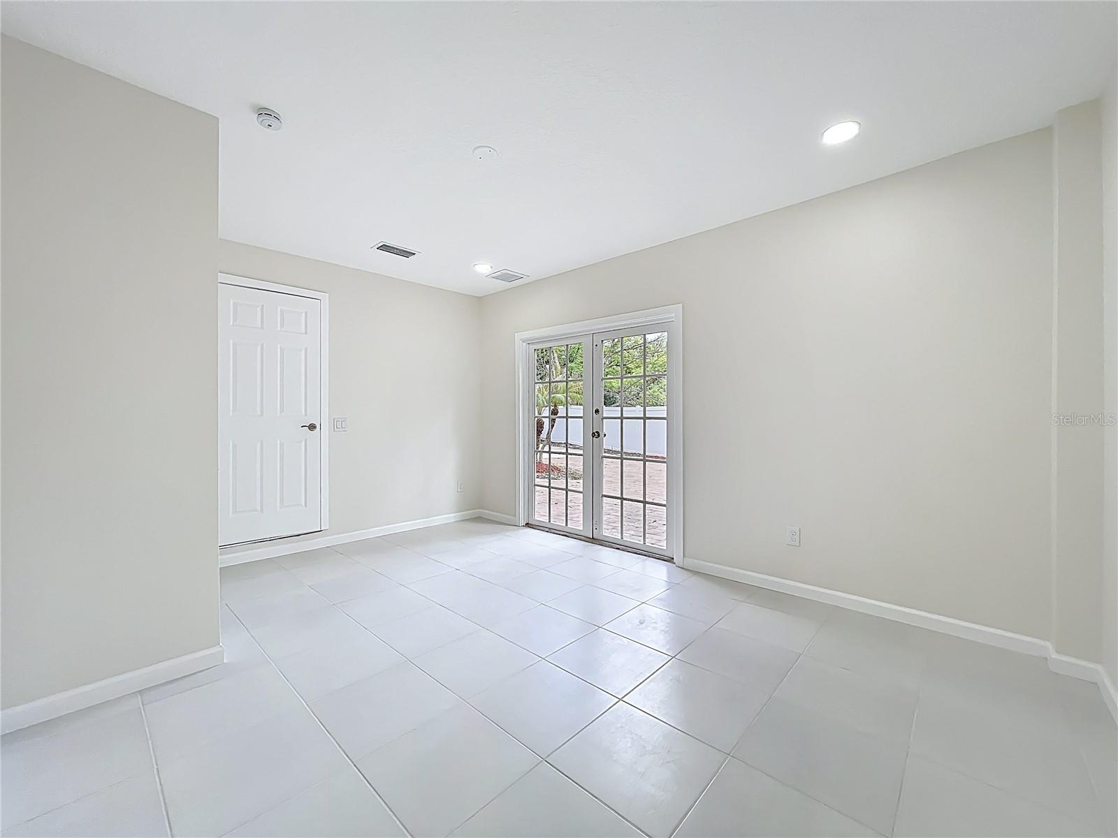 5975 Sheryl Anita Street