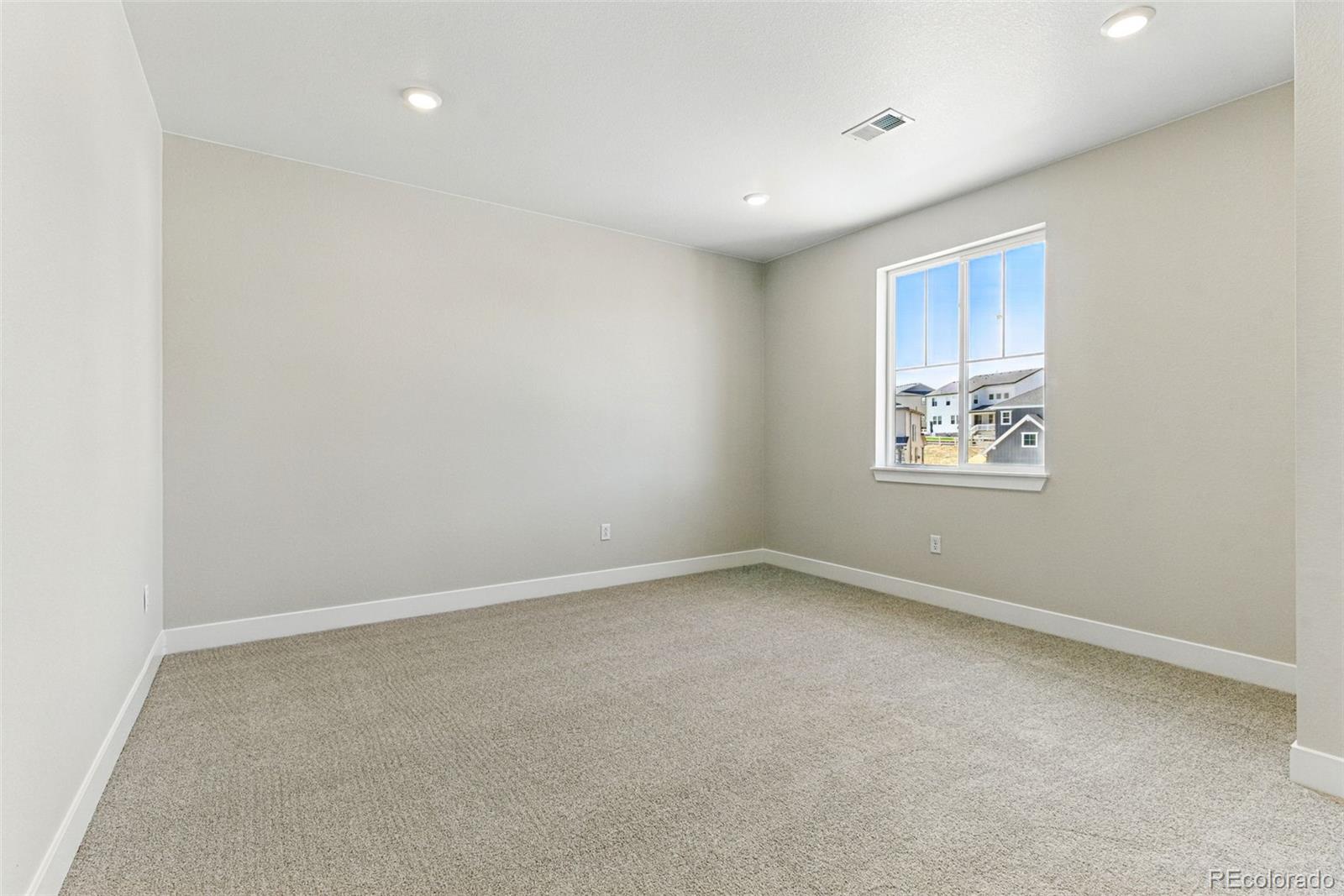 5698 Farrier Point