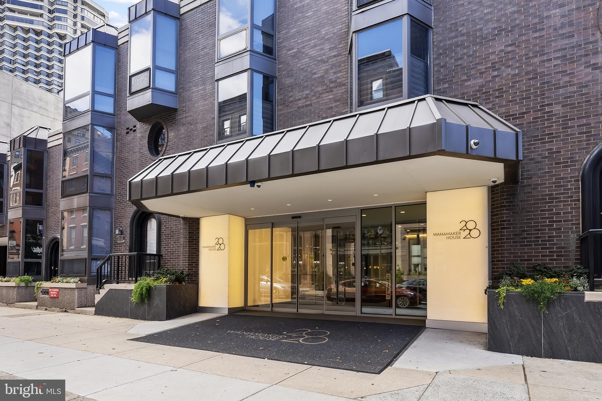 2018 Walnut Street 21L