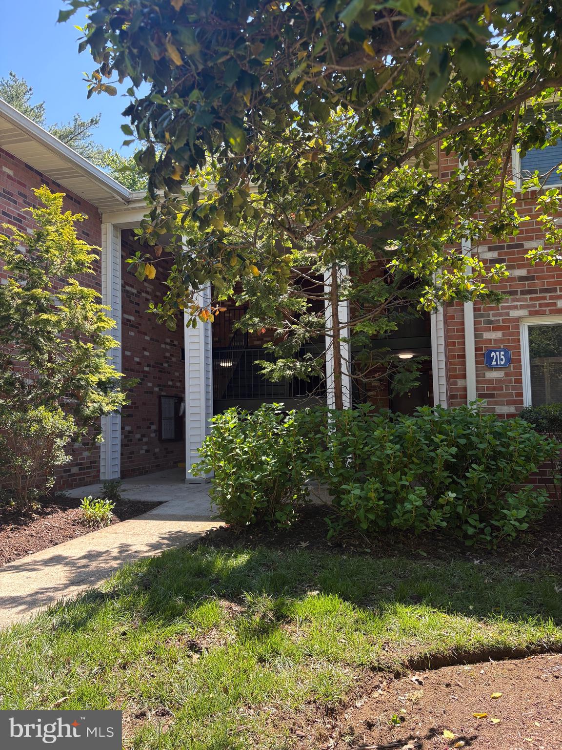 215 Victor Parkway 215D