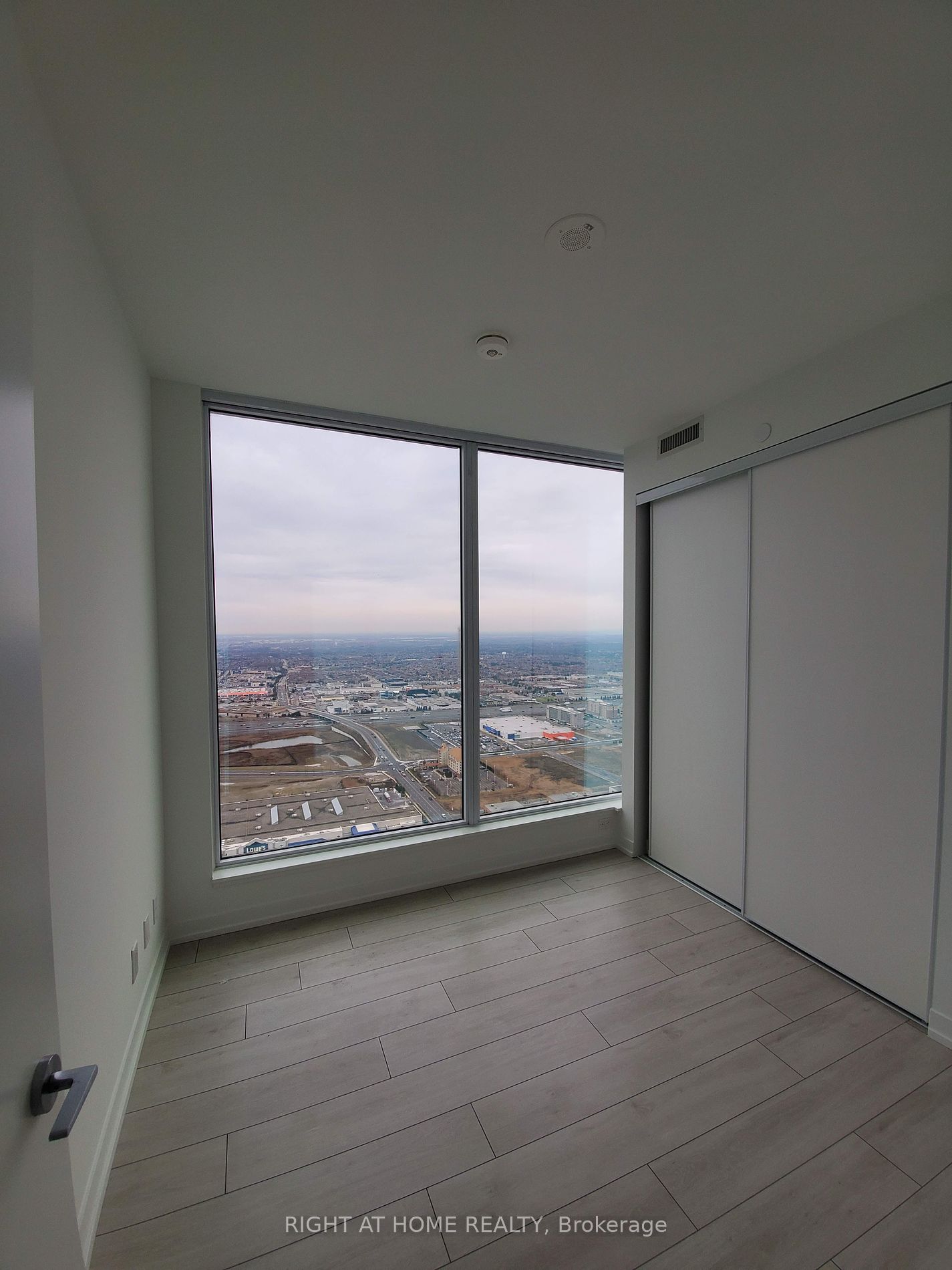 5 Buttermill Ave 5710
