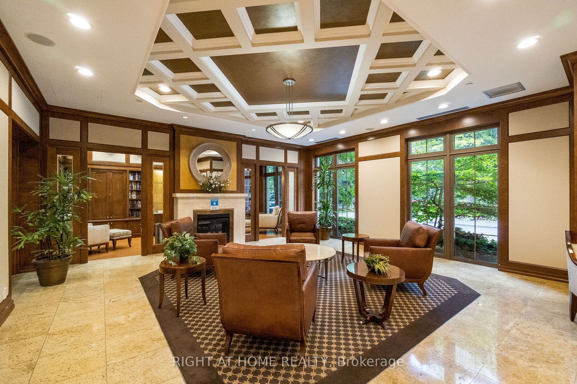 80 S Harrison Garden Blvd 1122