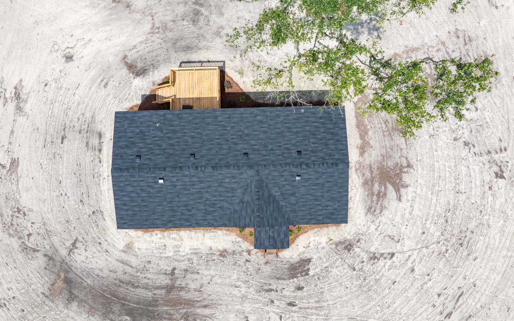 310 NE Weeping Willow Ln