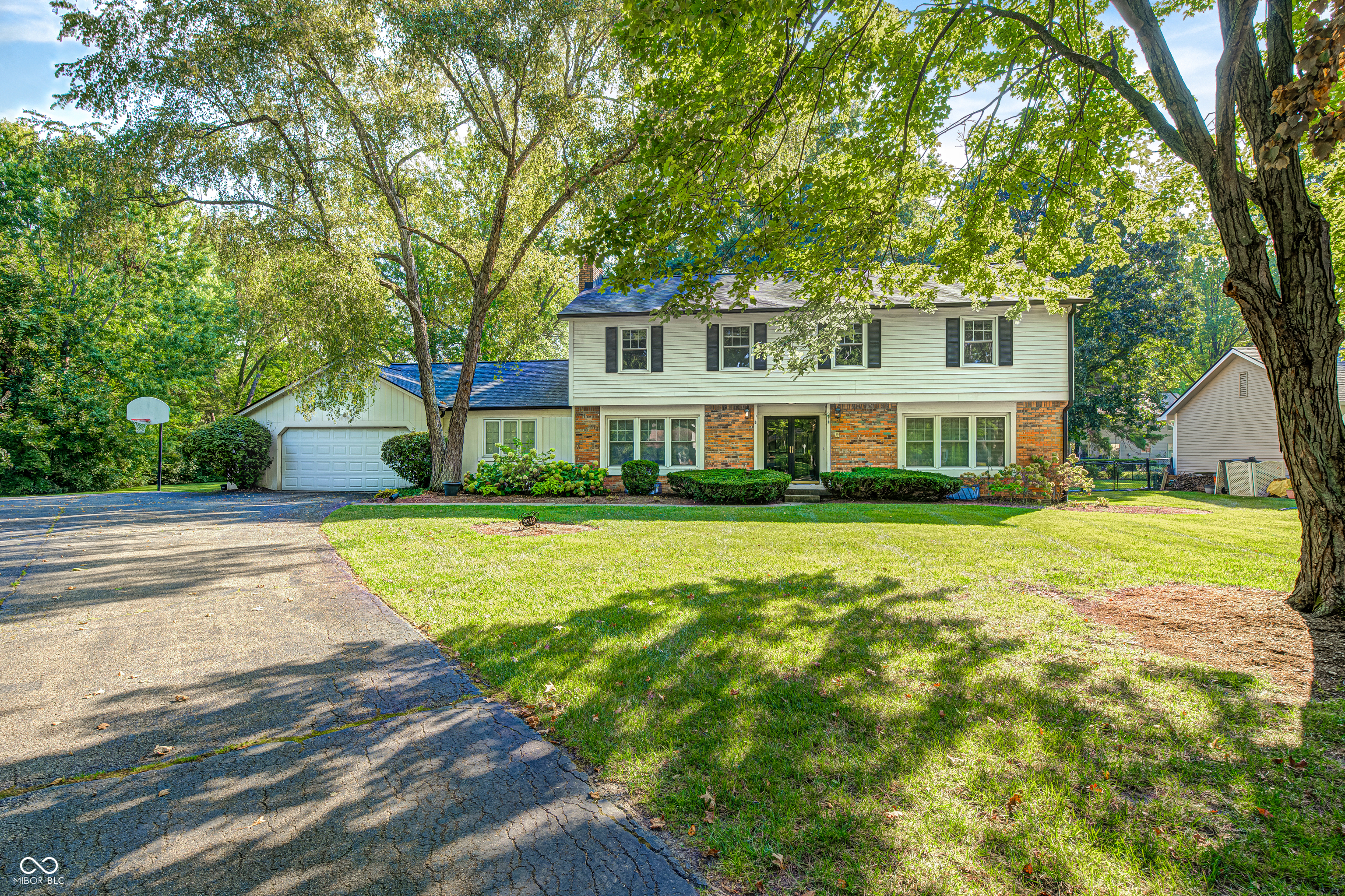 2043 Whitewood Court