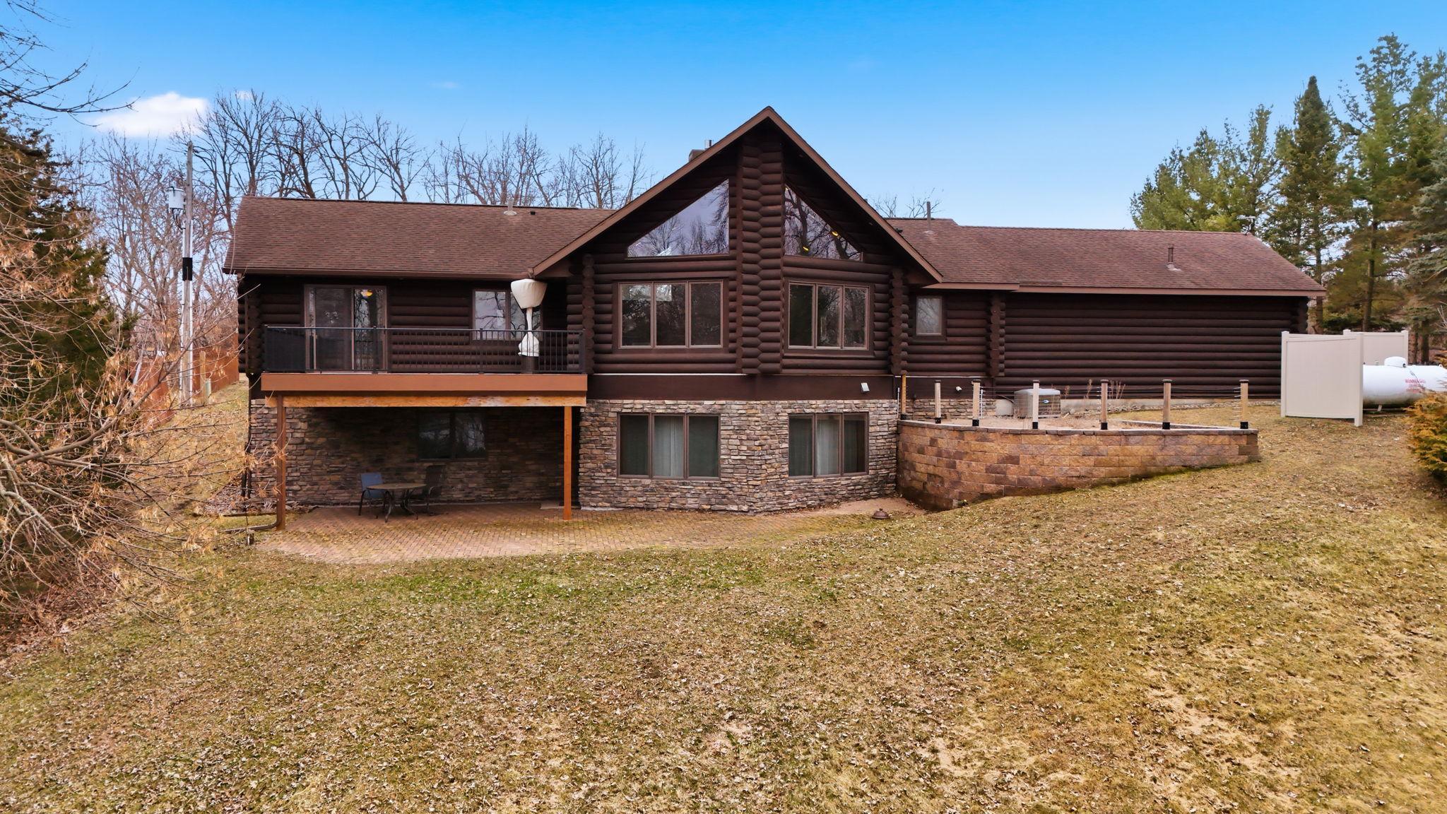 20368 Edgehill Circle