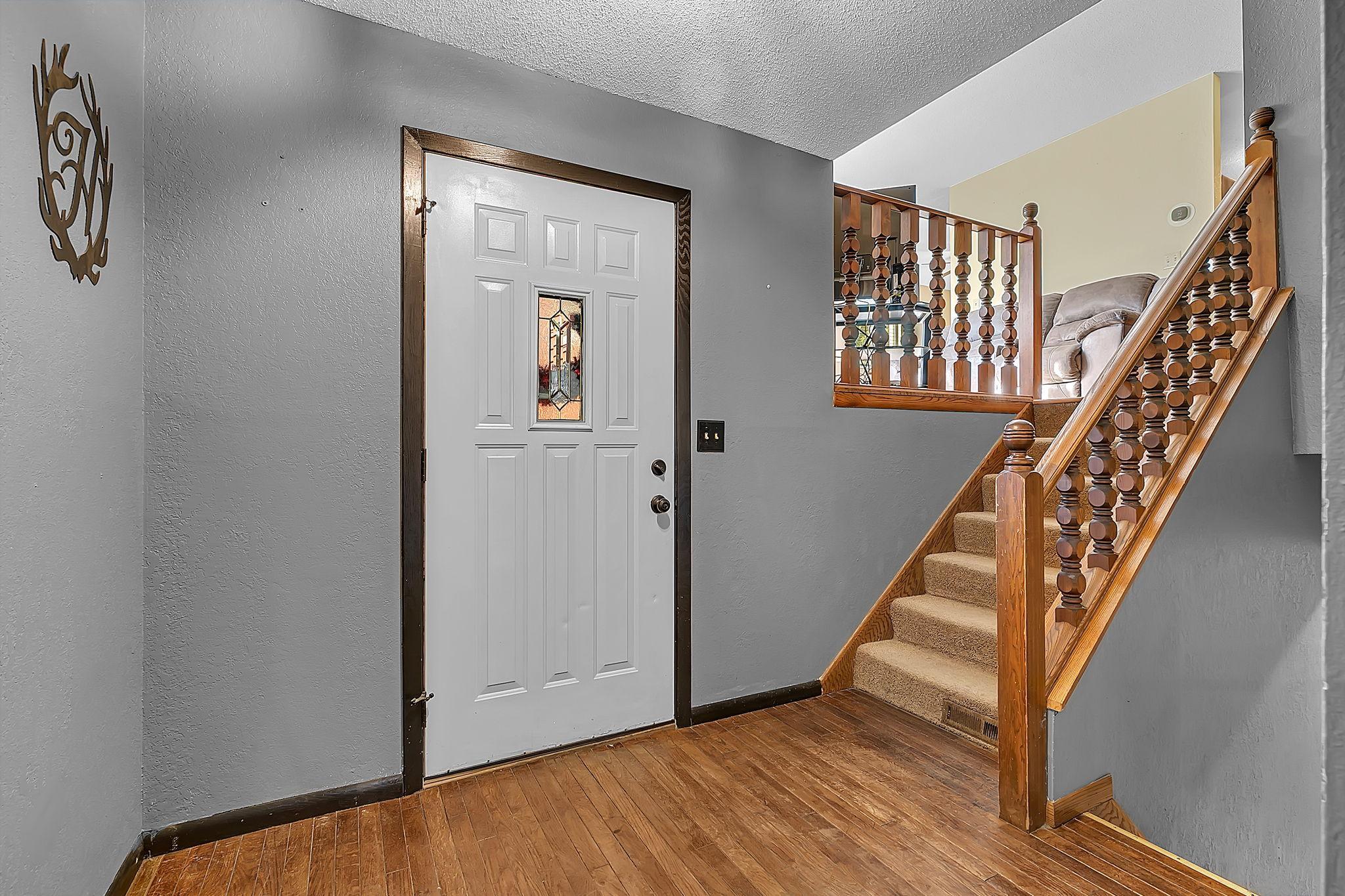207 2nd Street NE